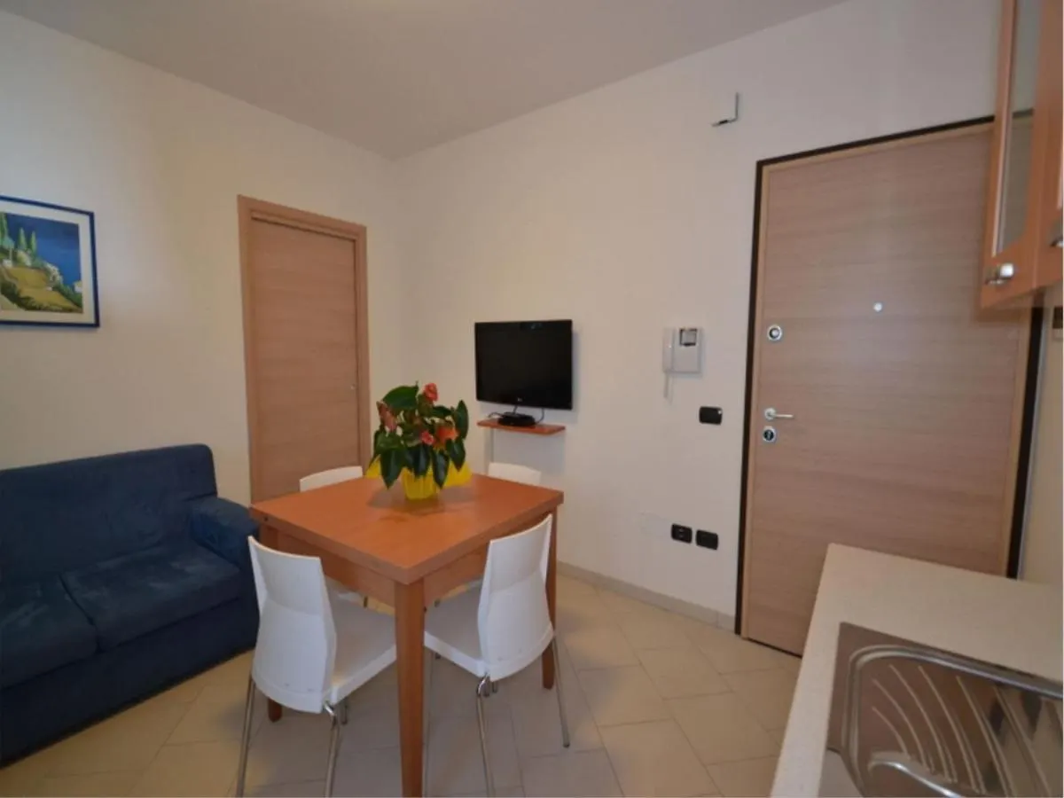 Modern Flat With Private Garden In Rosolina Mare Italy