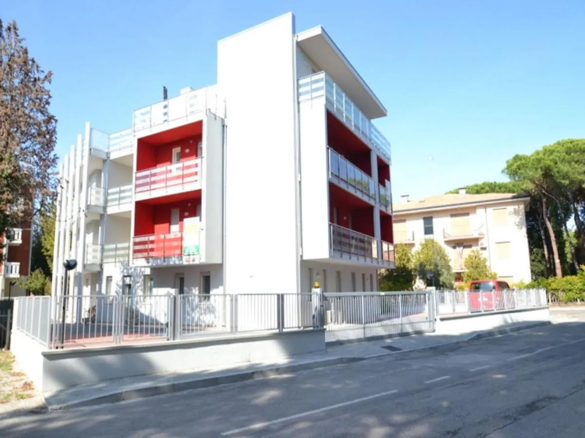 Apartment Modern Flat With Private Garden In Rosolina Mare Italy